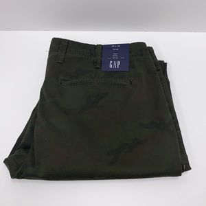 GAP slim fit camo pants